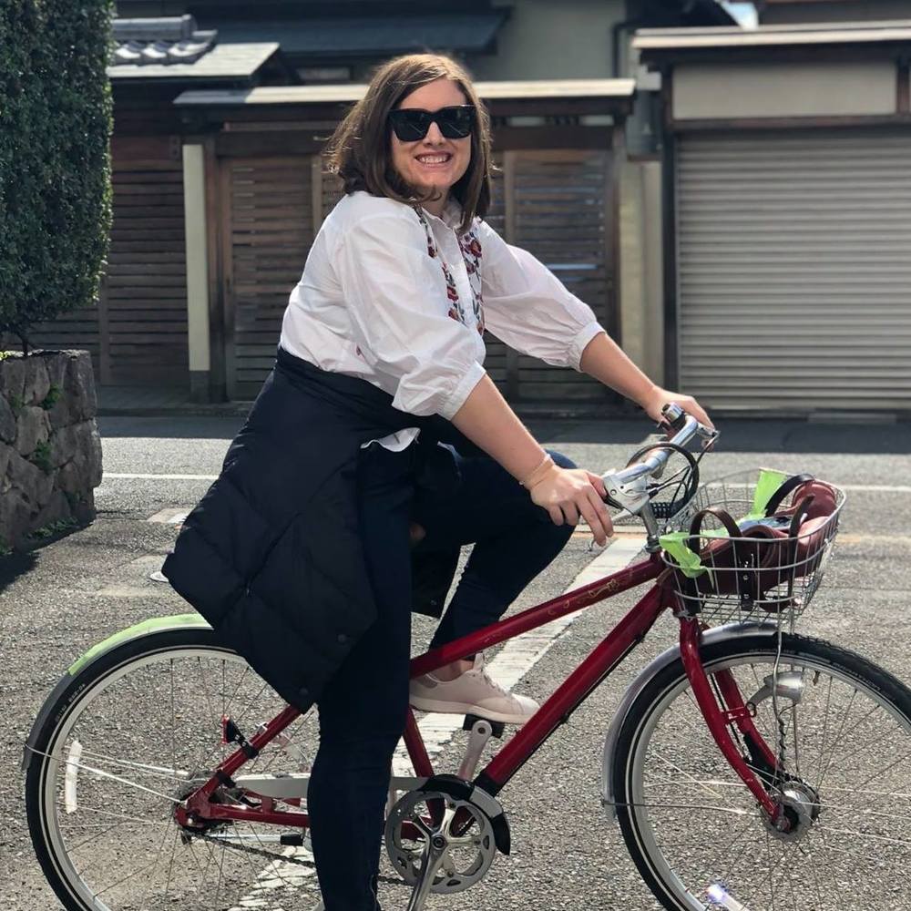 Meet your Posher, Ali